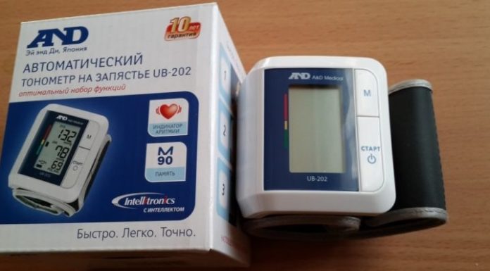 Апарати за кръвно налягане UB 202